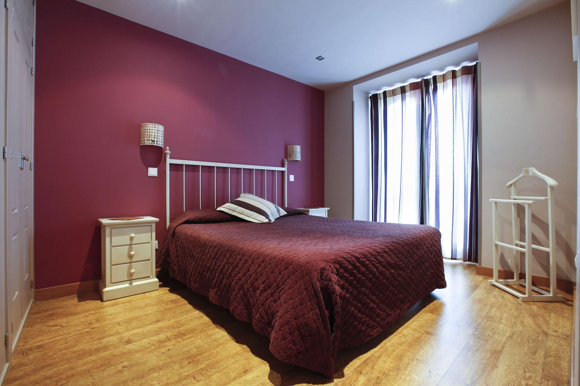Palacio Real Iii Apartment *