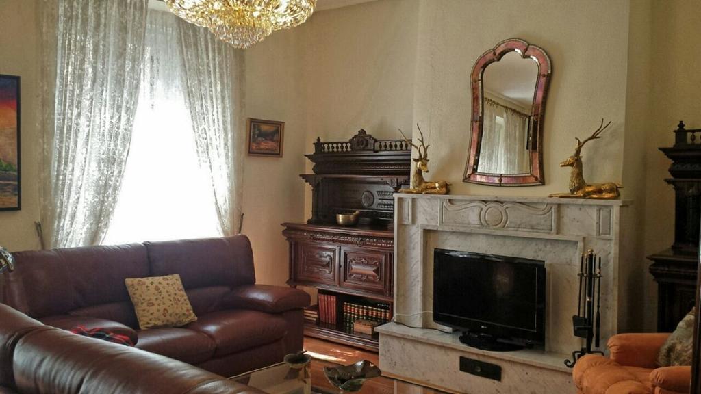 Apartment Palacio Real Iii