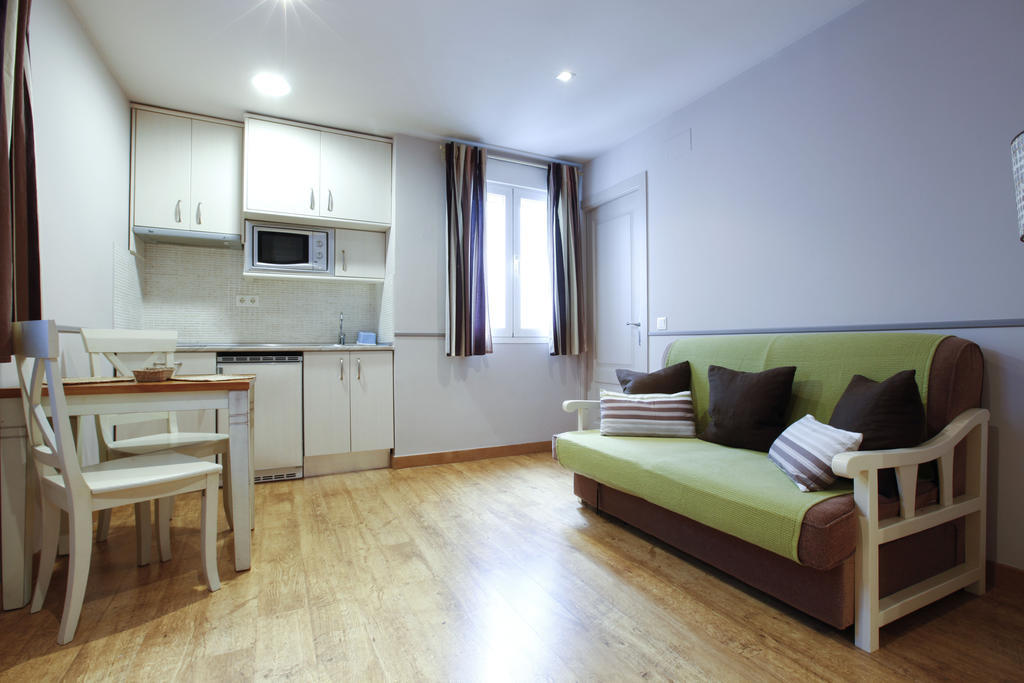 Apartment Palacio Real Iii *
